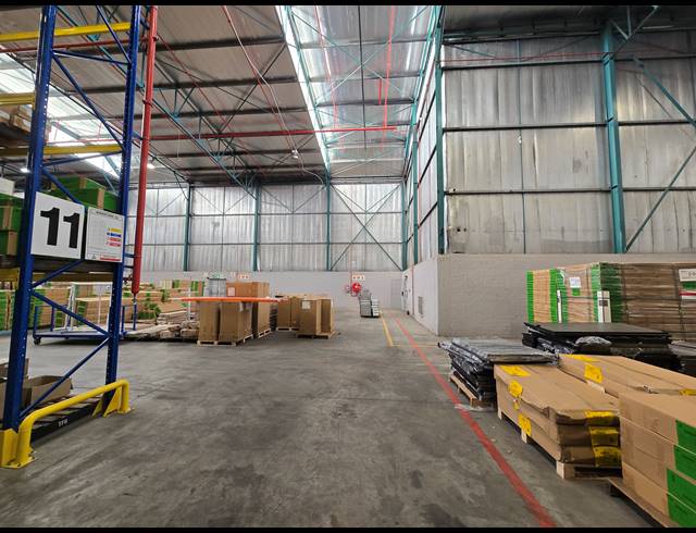 5,666M² WAREHOUSE TO LET IN EPPING INDUSTRIAL
